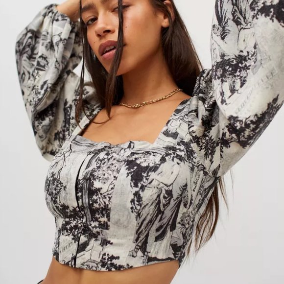 UO Maddie Bustier Top - Picture 2 of 4